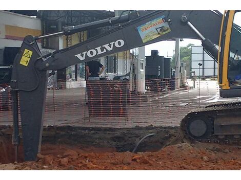 Locação de Escavadeira Hidráulica no Vale do Ribeira